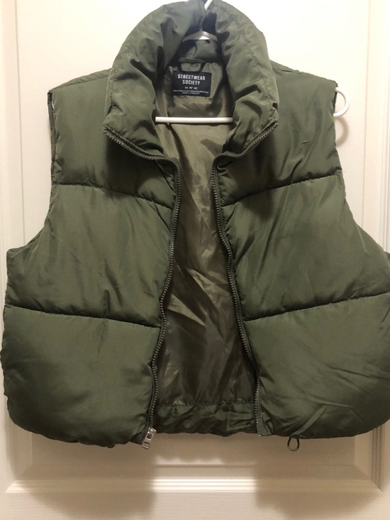 Streetwear Society Jackets & Blazers - XS puffer vest olive green with zip and adjustable toggles